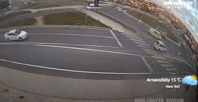 Arnavutköy Karlıbayır Kavşak Canlı Trafik izle